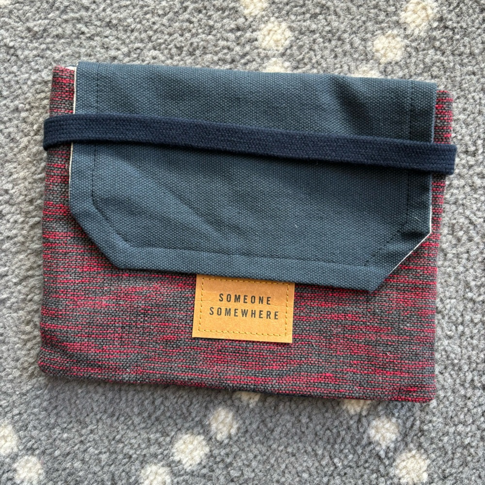 Delta - Someone Somewhere - Red and Blue Pouch
